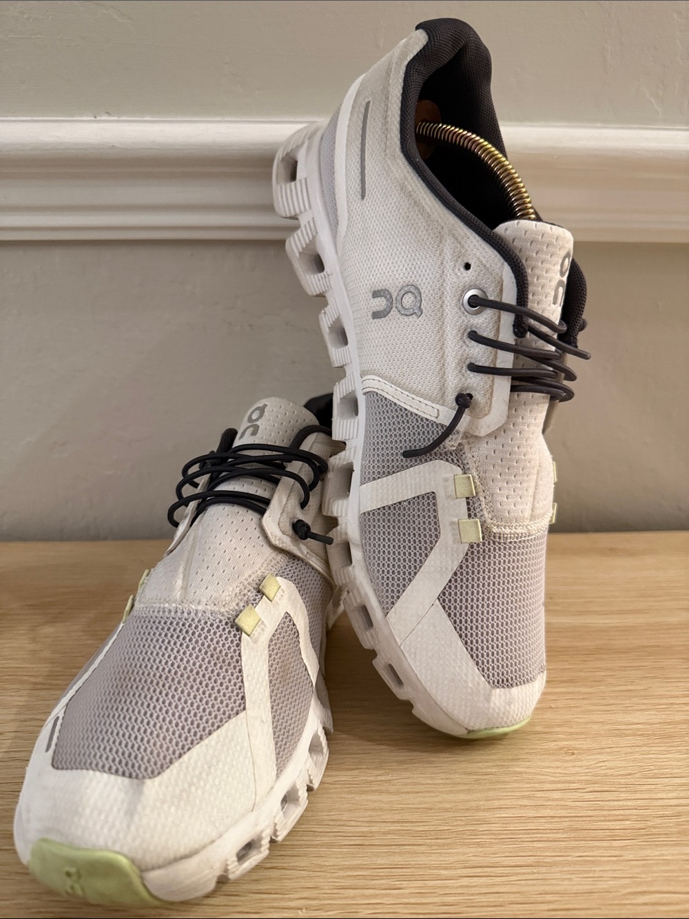 On Cloud 5 Women’s Running Shoes Size 9.5